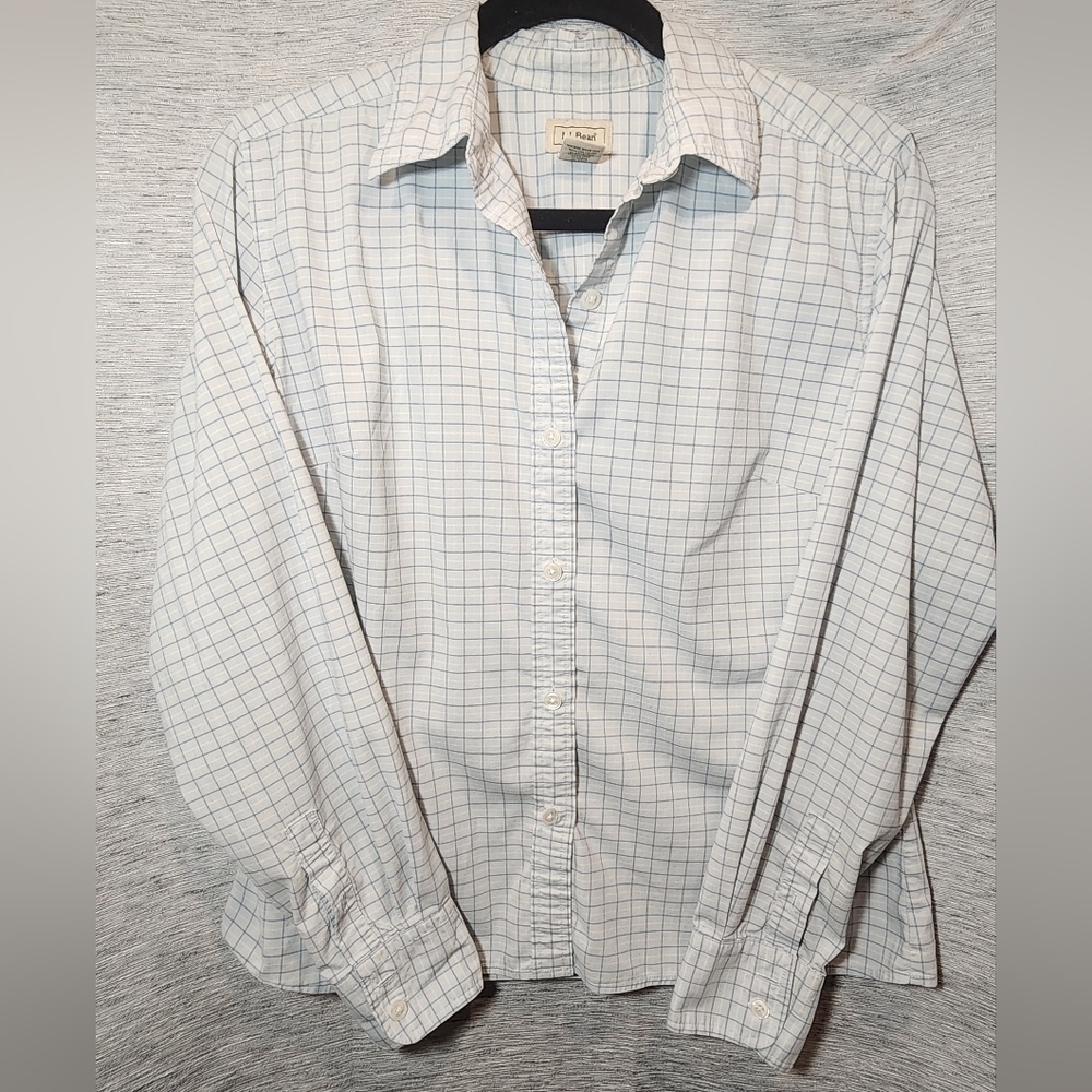 L.L. Bean Women's Long Sleeve Shirt, Button Front Small Pale Blue